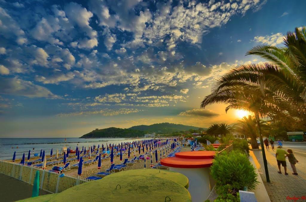 Hotel Panoramico Scauri  Exteriér fotografie